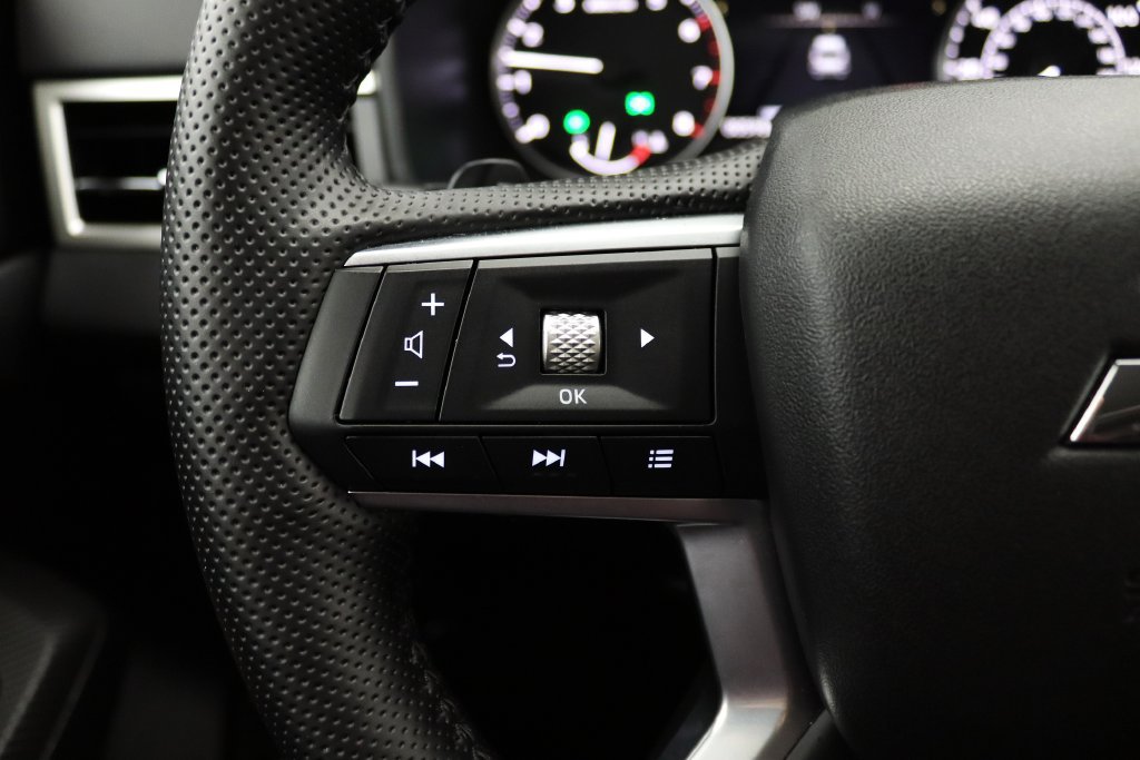 Used 2026 Mitsubishi Outlander AWD image 21