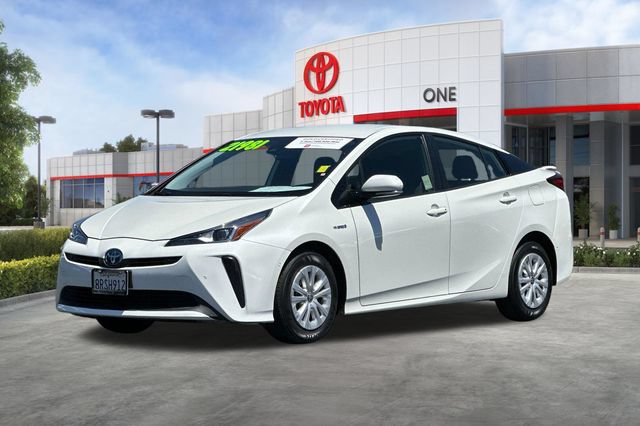 Used 2020 Toyota Prius LE FWD image 9