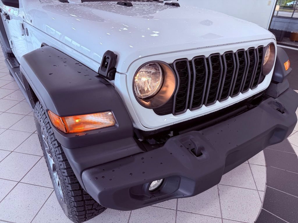 Used 2024 Jeep Wrangler Unlimited Sport AWD/4WD image 14
