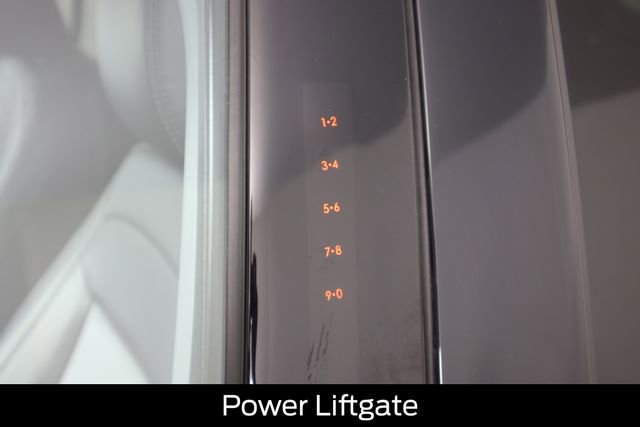 Used 2023 Ford Explorer XLT w/ Equipment Group 202A image 25