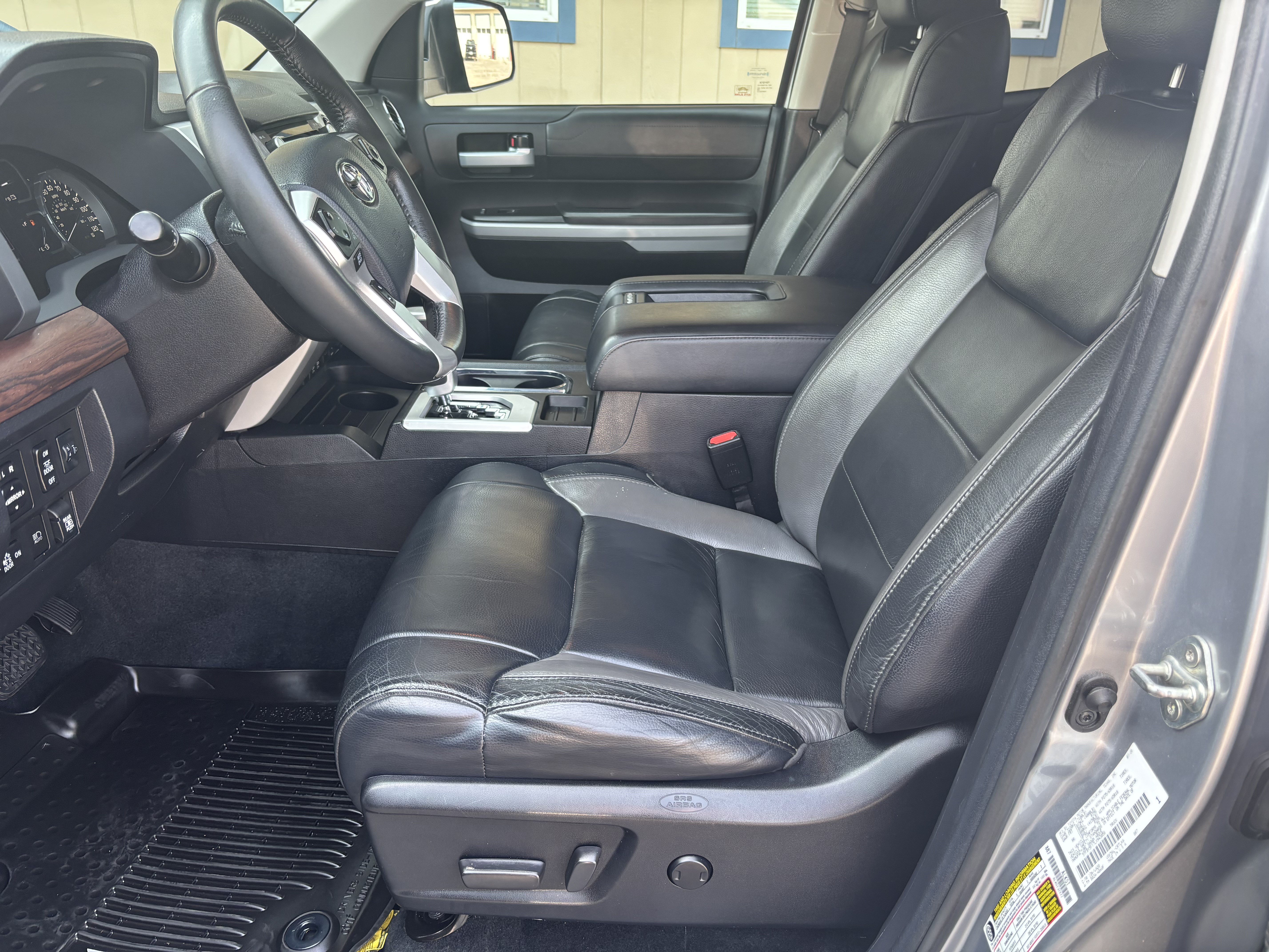 Used 2020 Toyota Tundra Limited w/ Limited Premium Package AWD/4WD image 14