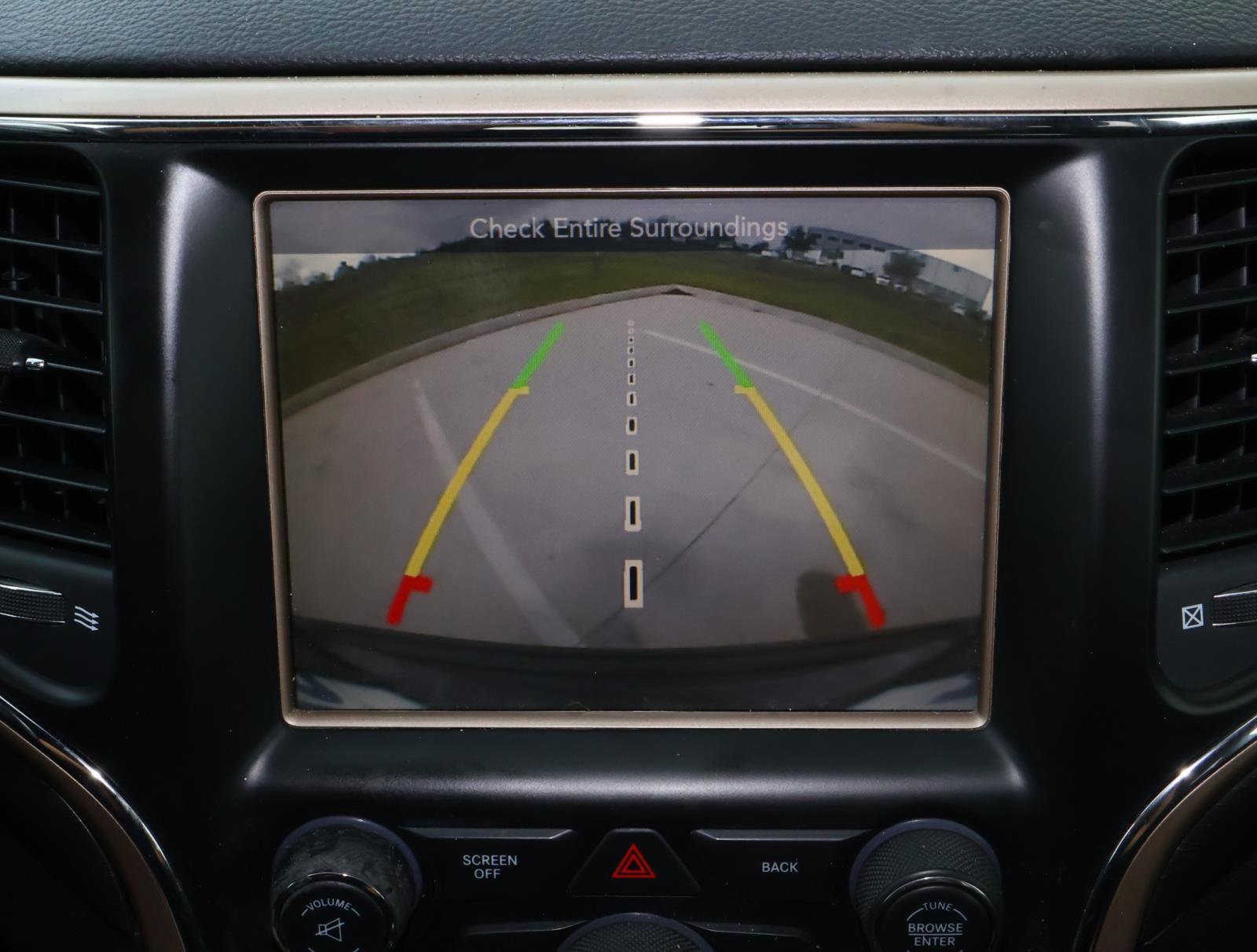 Used 2017 Jeep Grand Cherokee Laredo w/ Quick Order Package 2BE image 26