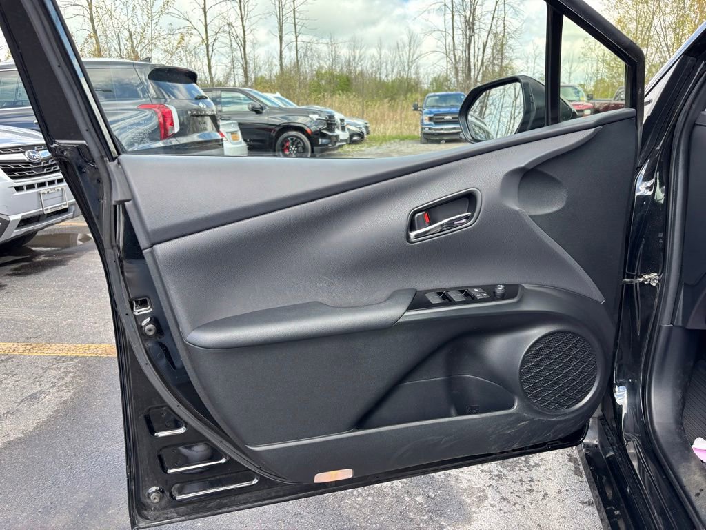 Used 2022 Toyota Prius Prime XLE FWD image 15