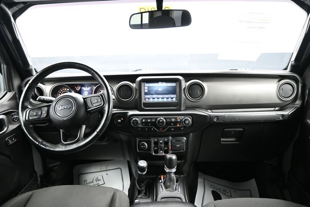 Used 2022 Jeep Gladiator Mojave AWD/4WD image 12