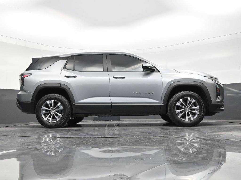 Used 2025 Chevrolet Equinox LT w/ Safety and Technology Package image 26