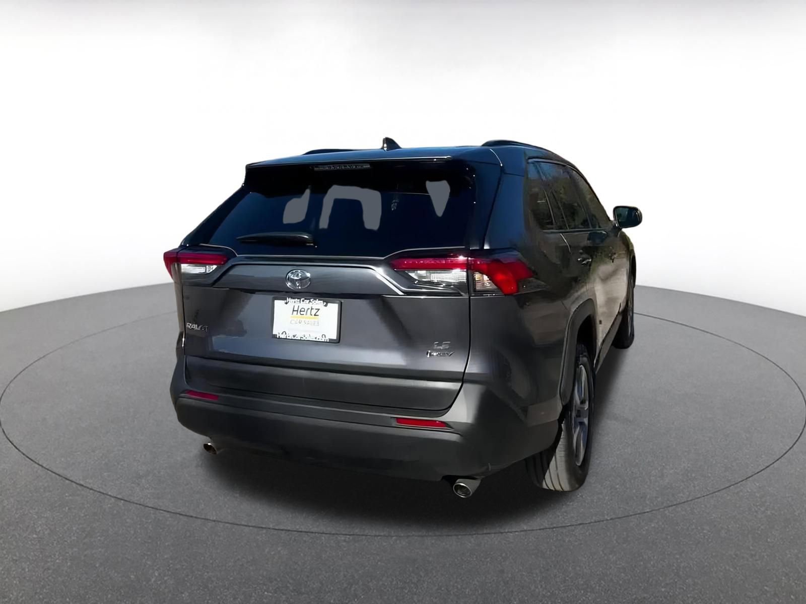 Used 2025 Toyota RAV4 LE image 14