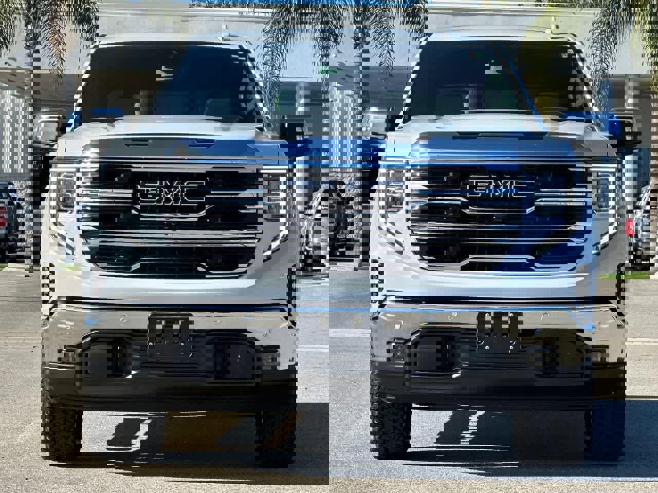 New 2026 GMC Sierra 1500 SLT w/ SLT Premium Package image 16
