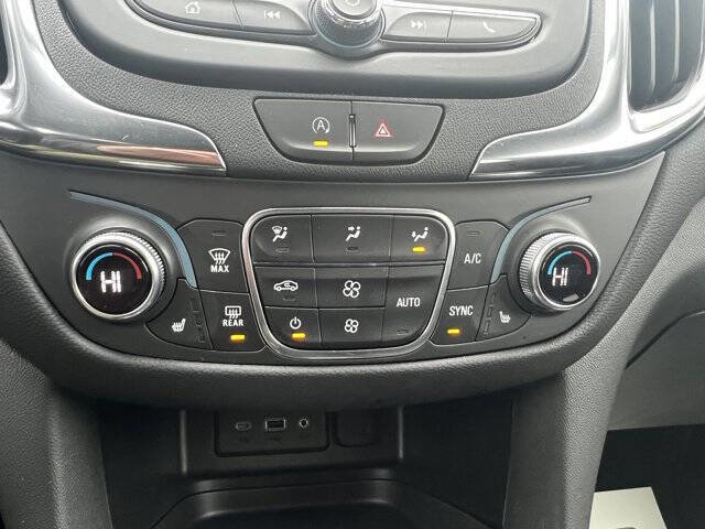 Used 2022 Chevrolet Equinox LT image 24