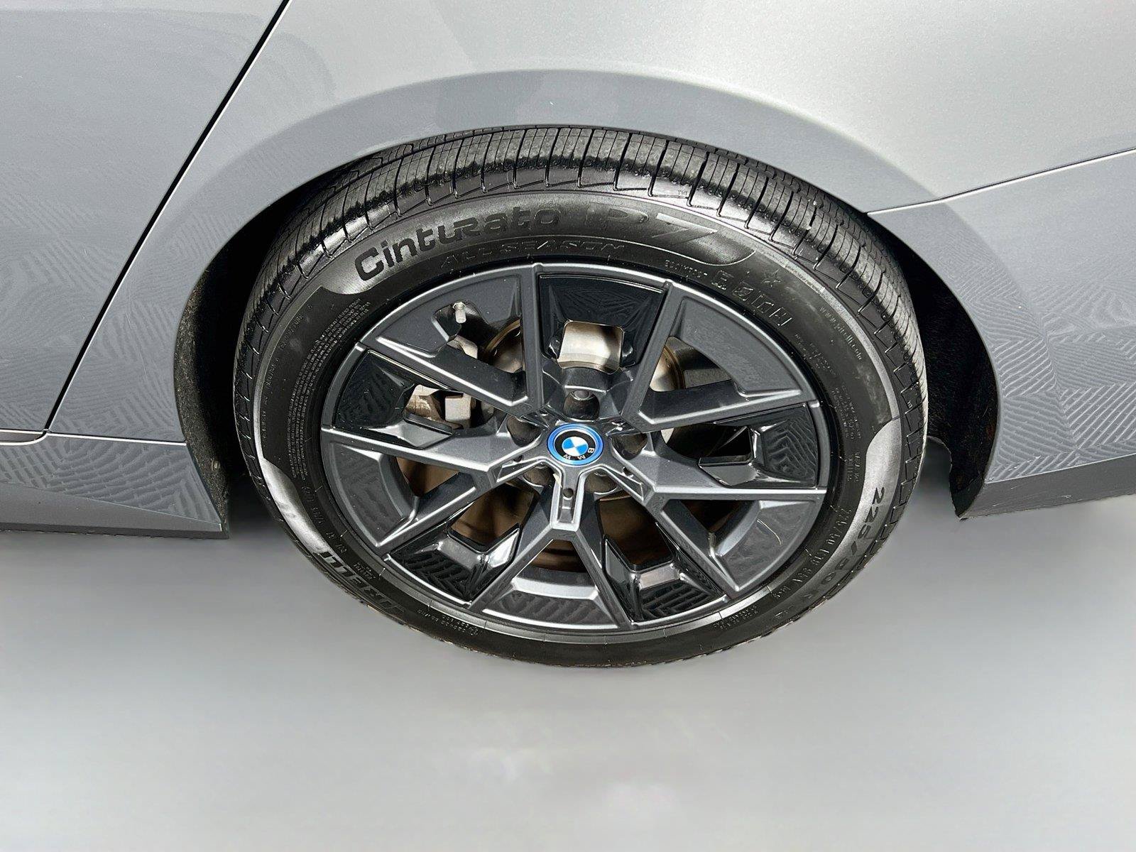 Used 2023 BMW i4 eDrive35 w/ Premium Package RWD image 31