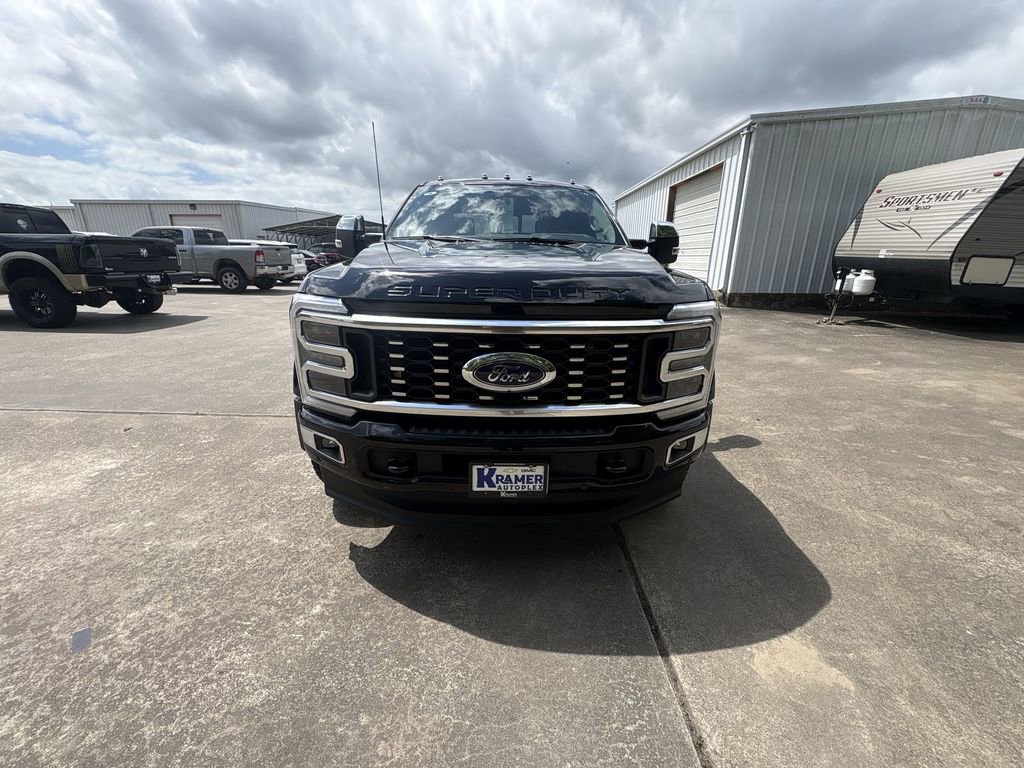 Used 2026 Ford F450 Platinum AWD/4WD image 3