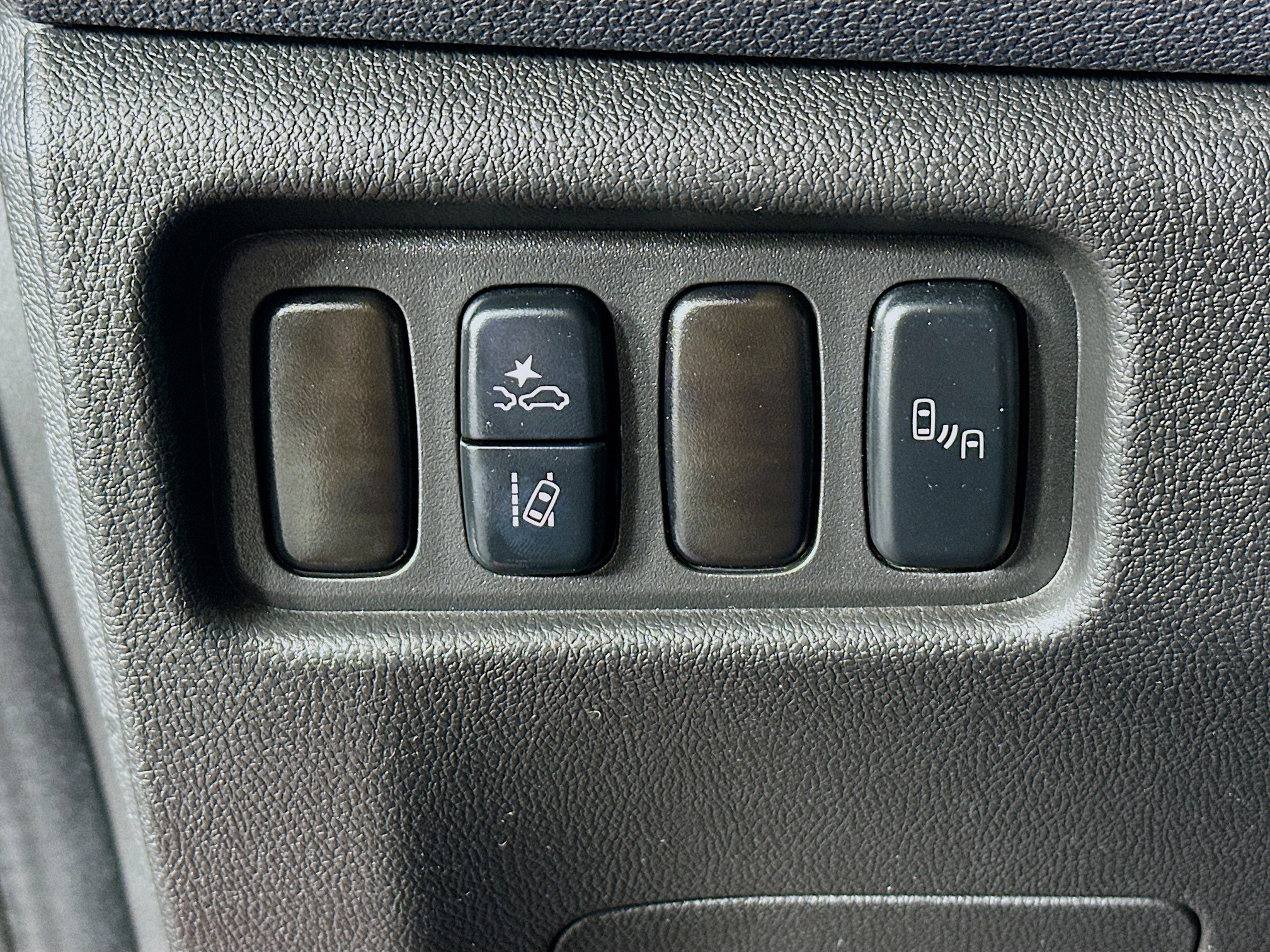 Used 2025 Mitsubishi Outlander Sport AWD image 17