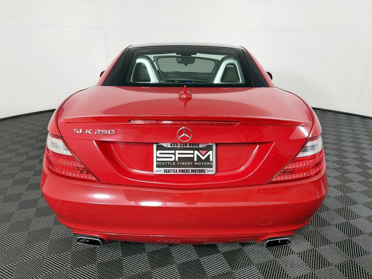 Used 2015 Mercedes-Benz SLK 250 image 10