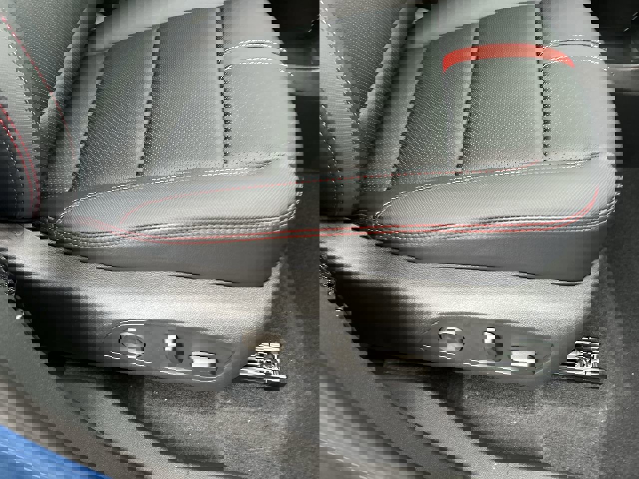 New 2026 Chevrolet Traverse RS w/ LPO, Floor Liner Package image 15