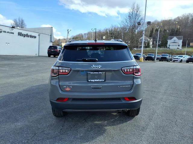 Certified 2022 Jeep Compass Limited image 7