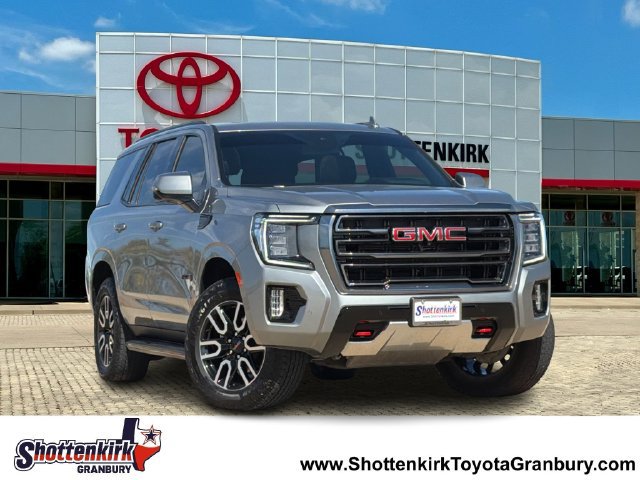 Used 2024 GMC Yukon AT4 w/ Technology Package AWD/4WD image 1