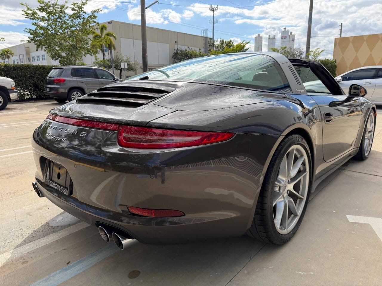 Used 2015 Porsche 911 Targa 4 AWD/4WD image 8