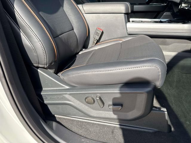 New 2025 Ford F350 Lariat w/ Lariat Ultimate Package image 15