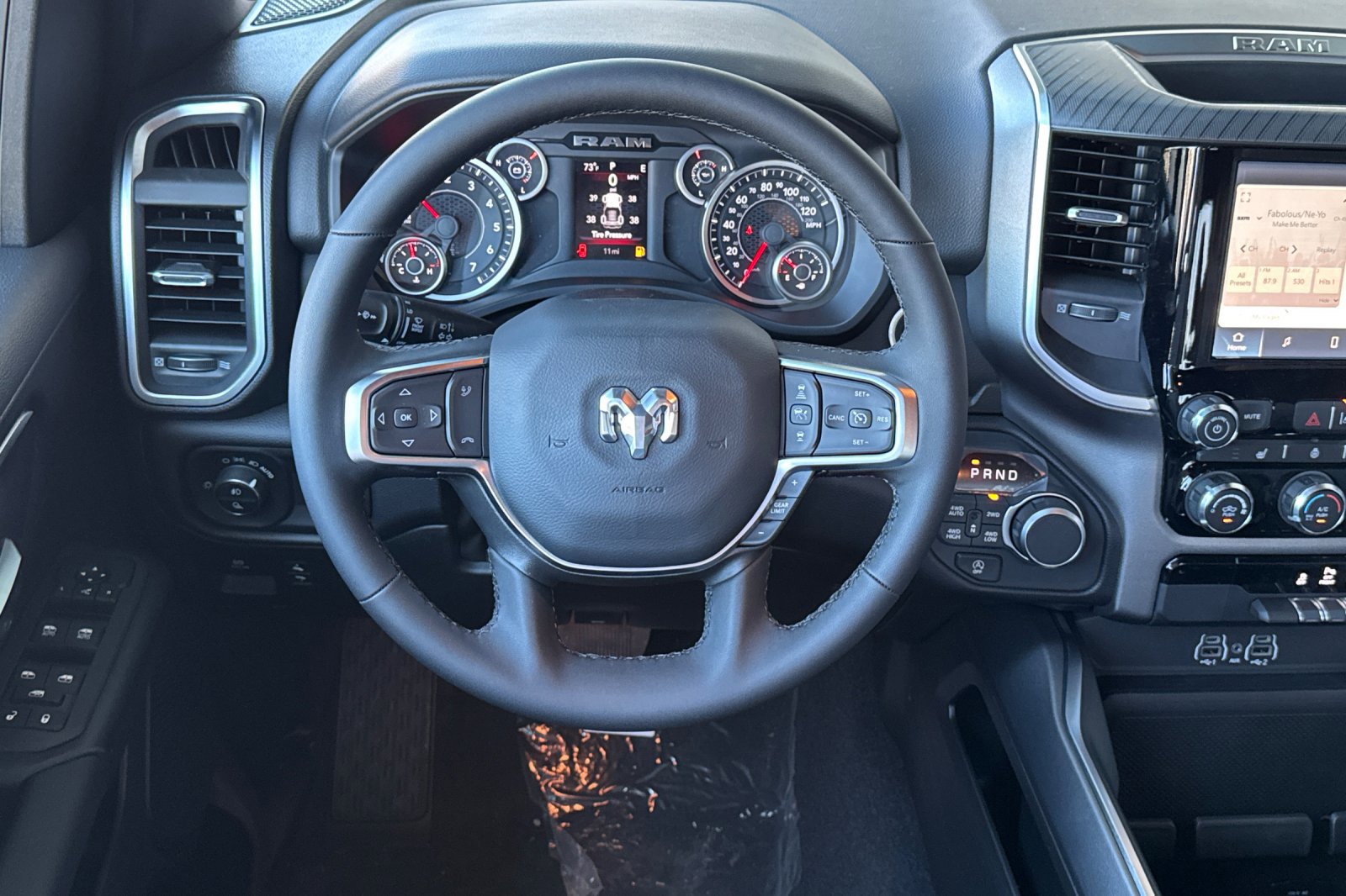 New 2026 RAM 1500 4x4 Crew Cab image 13