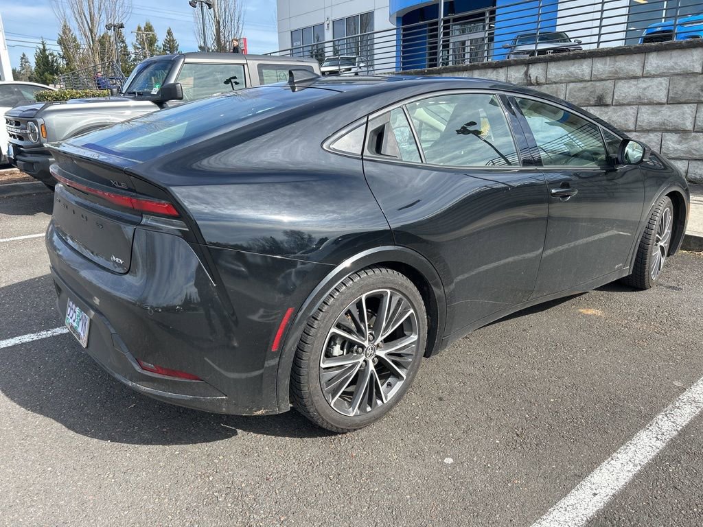 Used 2024 Toyota Prius XLE image 33