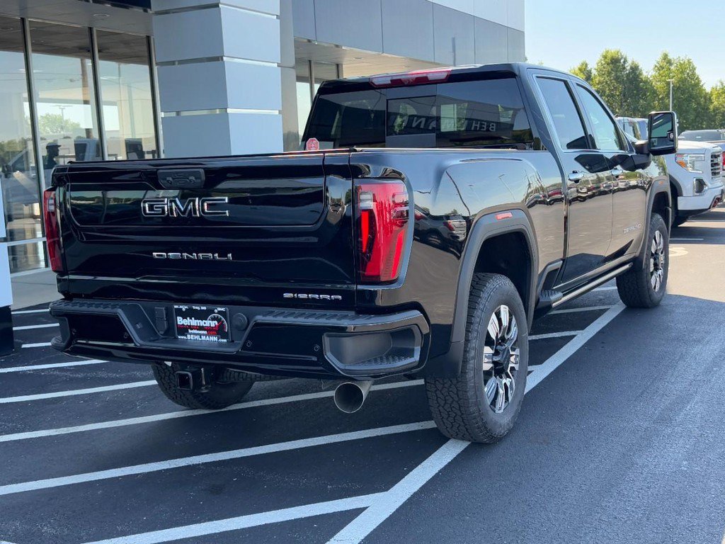 New 2026 GMC Sierra 2500 Denali w/ Denali Reserve Package AWD/4WD image 4