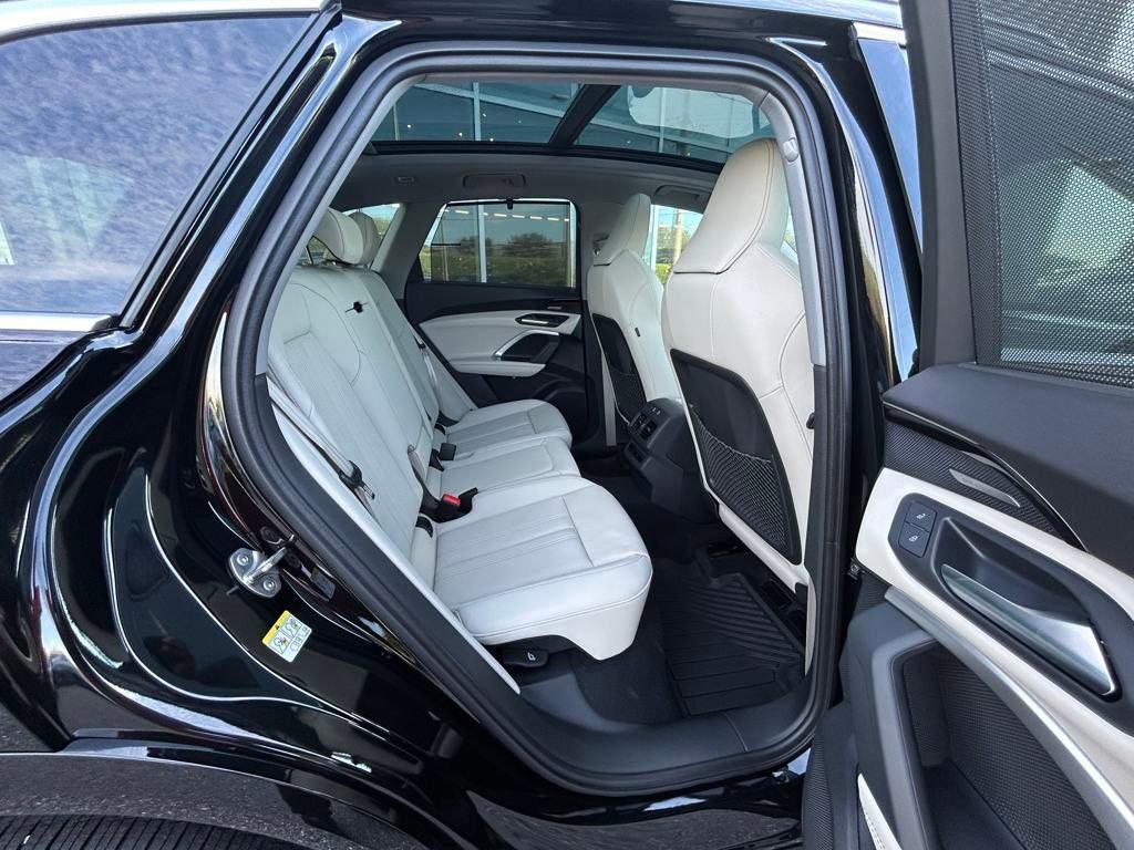 New 2025 Audi Q5 Premium Plus image 46