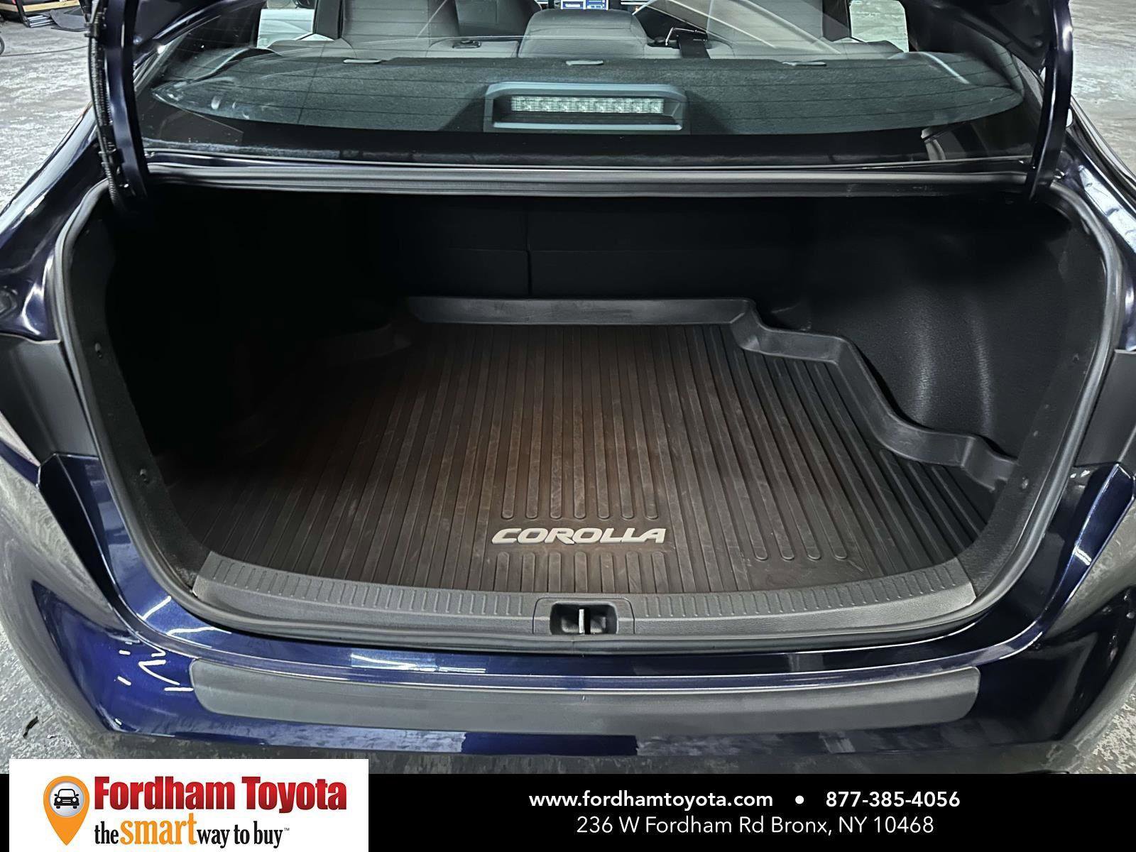 Used 2022 Toyota Corolla SE FWD image 13
