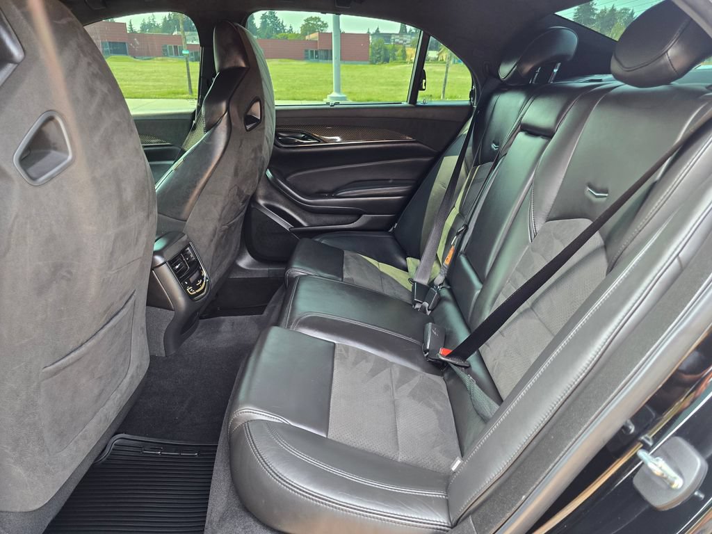 Used 2019 Cadillac CTS V w/ Carbon Fiber Package RWD image 13