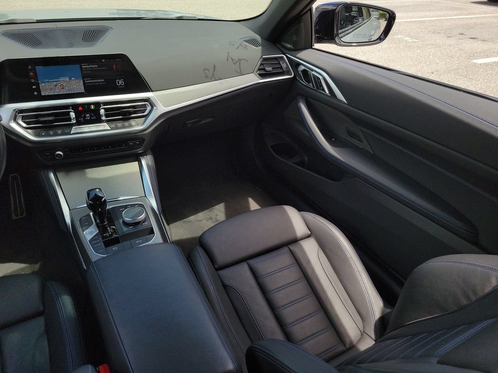 Used 2022 BMW M440i Convertible w/ Premium Package RWD image 10