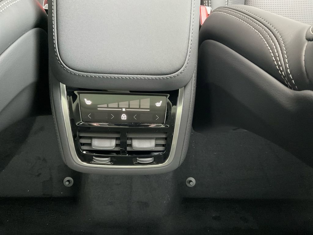 New 2026 Volvo XC90 B6 Ultra w/ Protection Package Premier image 23