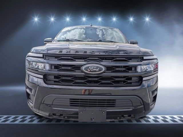 Used 2022 Ford Expedition Limited image 8