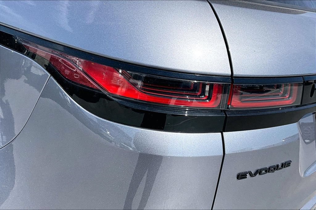 Certified 2023 Land Rover Range Rover Evoque R-Dynamic S AWD/4WD image 21