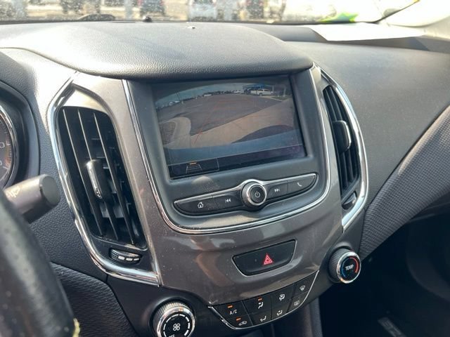 Used 2019 Chevrolet Cruze LS FWD image 20