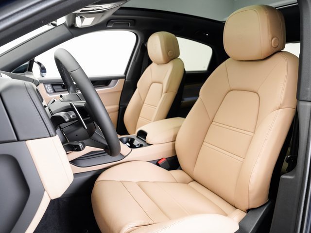 New 2026 Porsche Cayenne S image 5