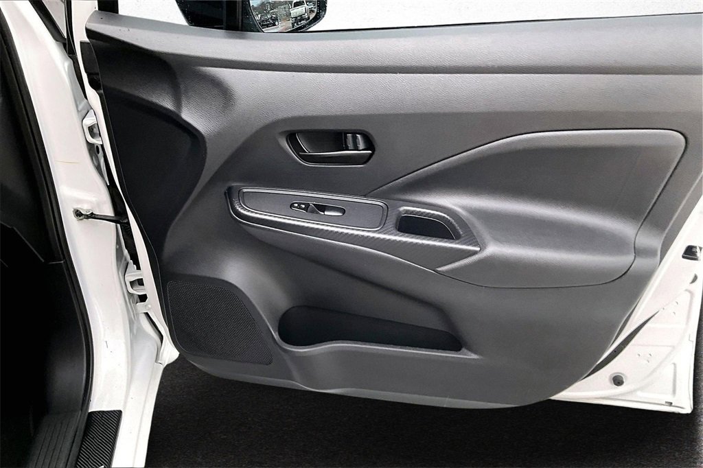 Used 2020 Nissan Versa S image 28