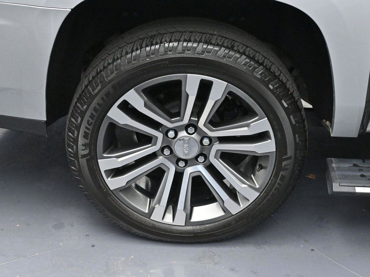 Used 2019 GMC Yukon XL Denali w/ Denali Ultimate Package image 40