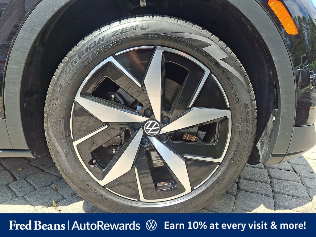 Certified 2024 Volkswagen ID.4 Pro S AWD/4WD image 11