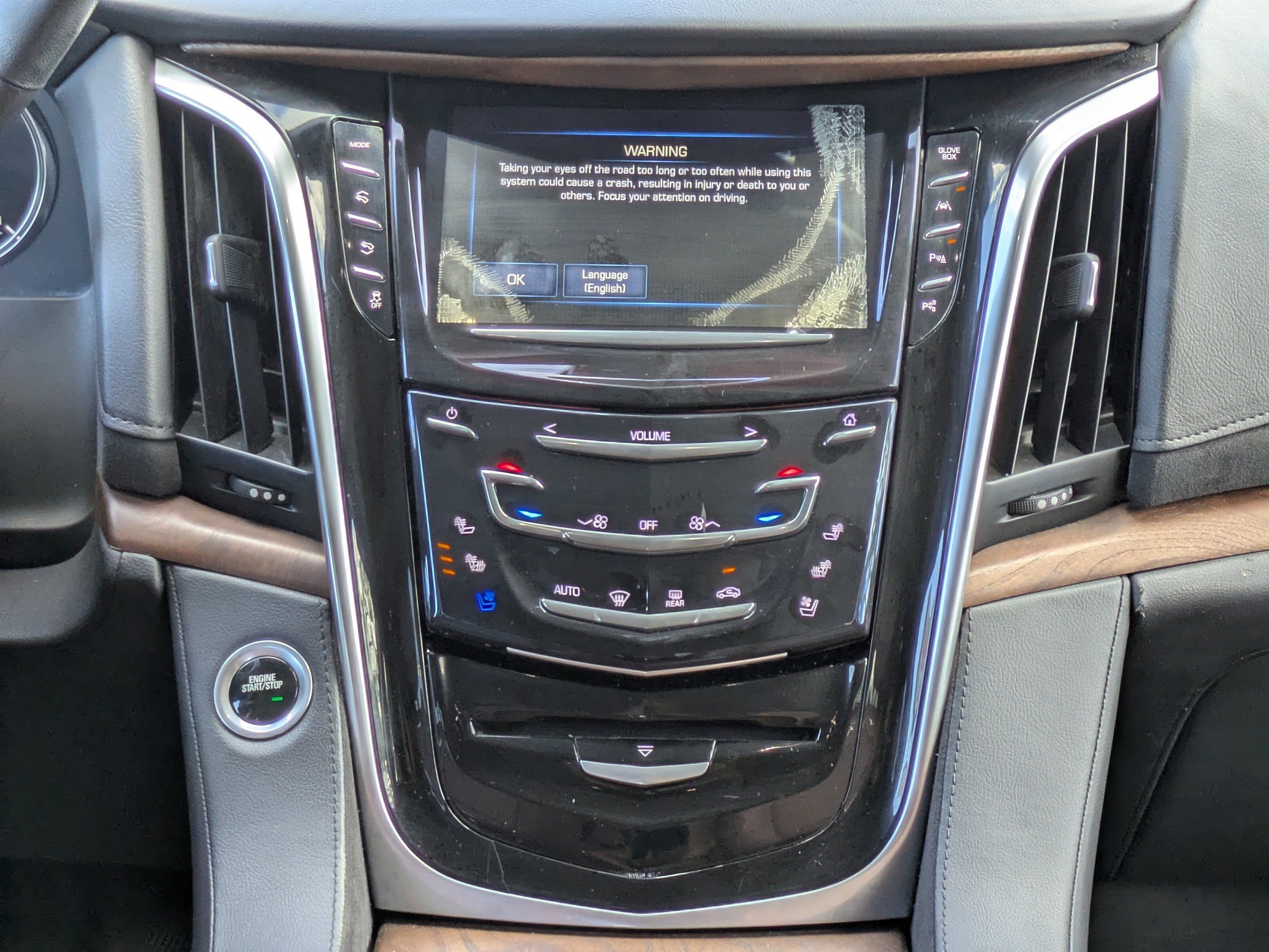 Used 2020 Cadillac Escalade ESV Premium Luxury AWD/4WD image 22