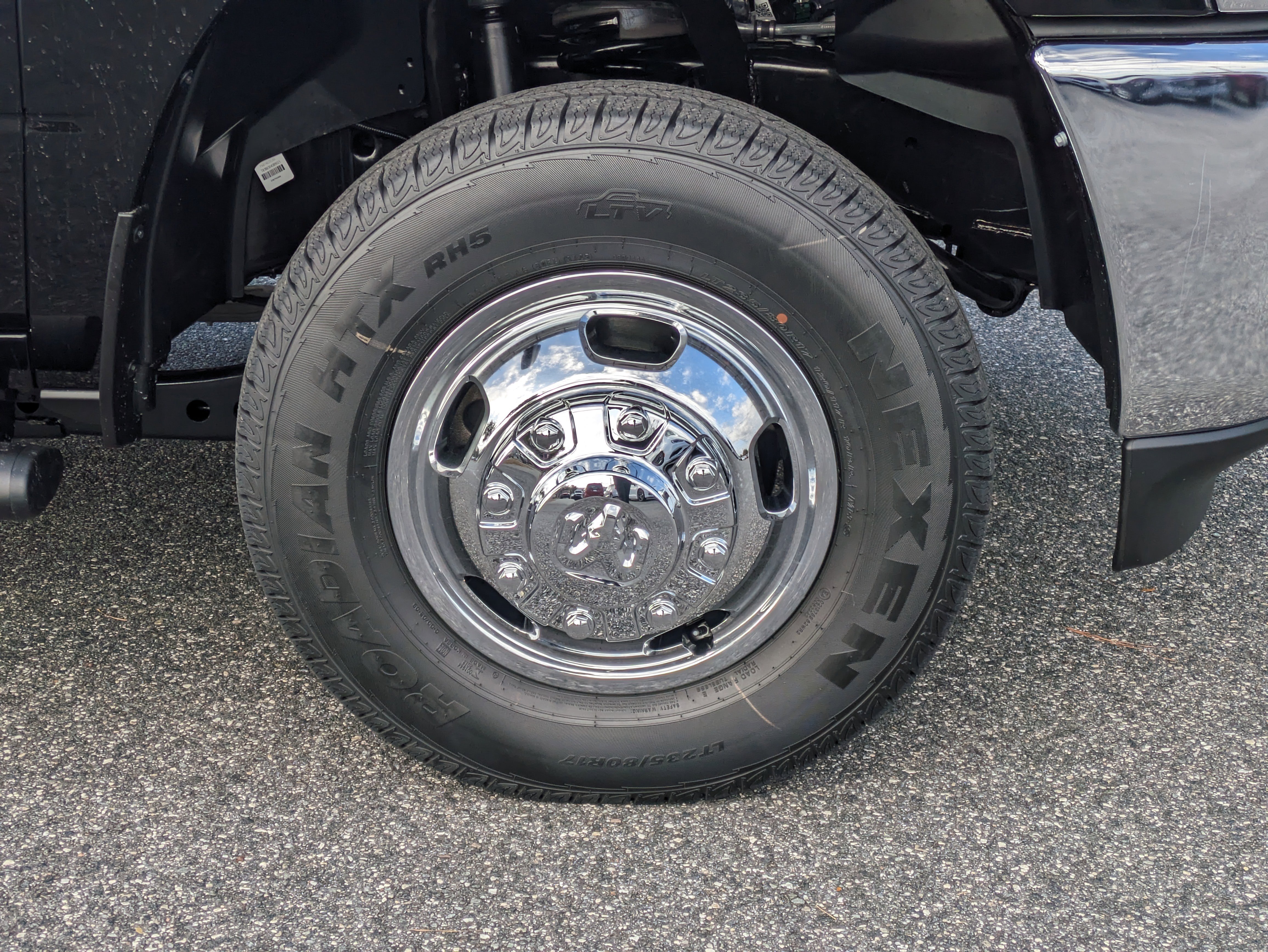 New 2026 RAM 3500 Tradesman image 10