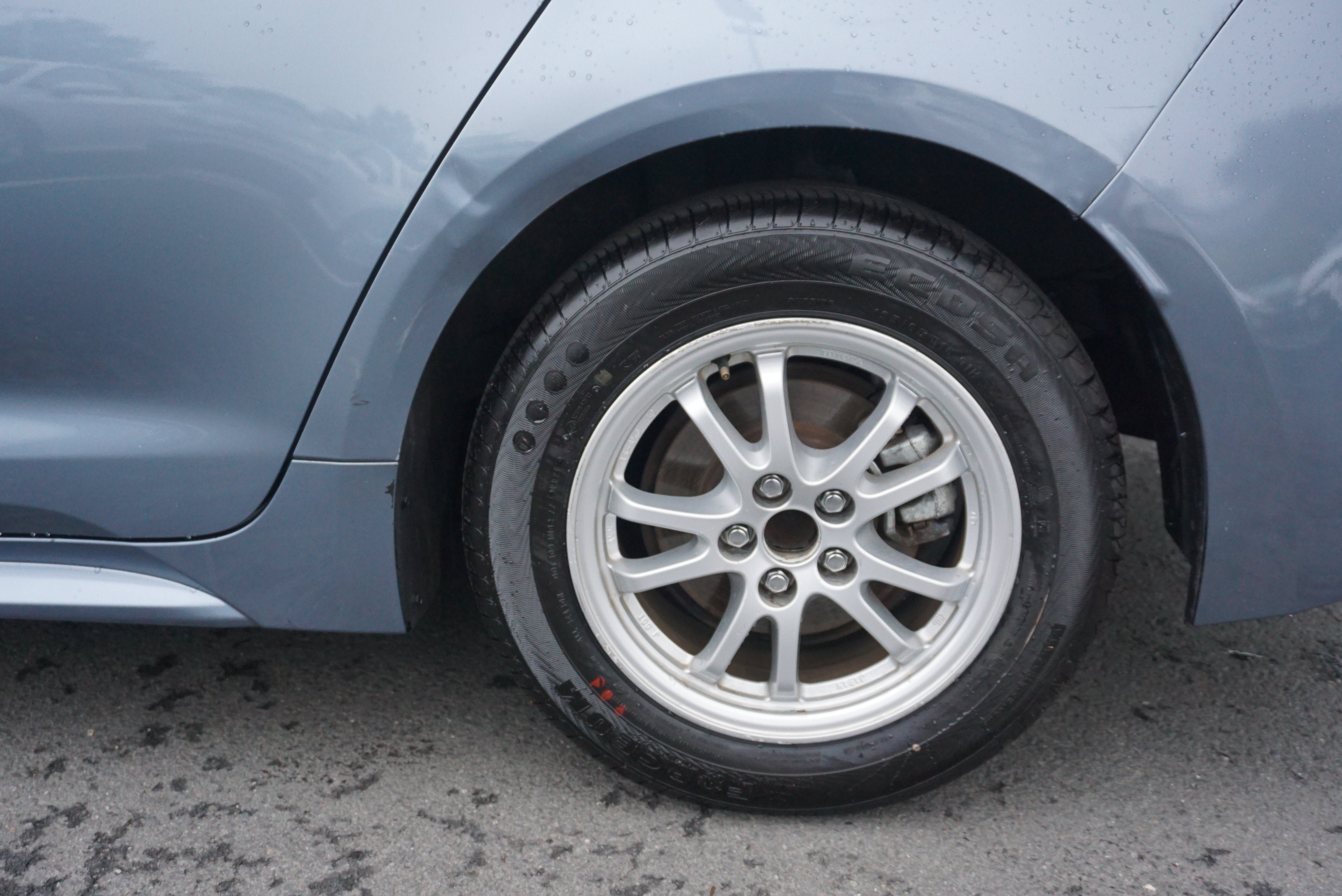 Used 2022 Toyota Corolla LE FWD image 6