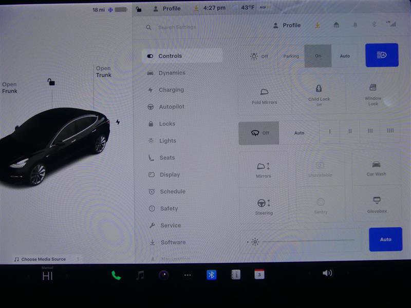 Used 2019 Tesla Model 3 Standard Range Plus image 10