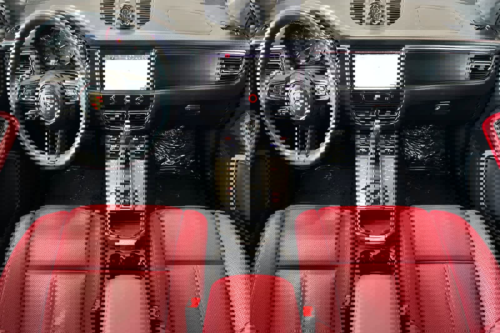 Used 2023 Porsche Macan GTS image 3