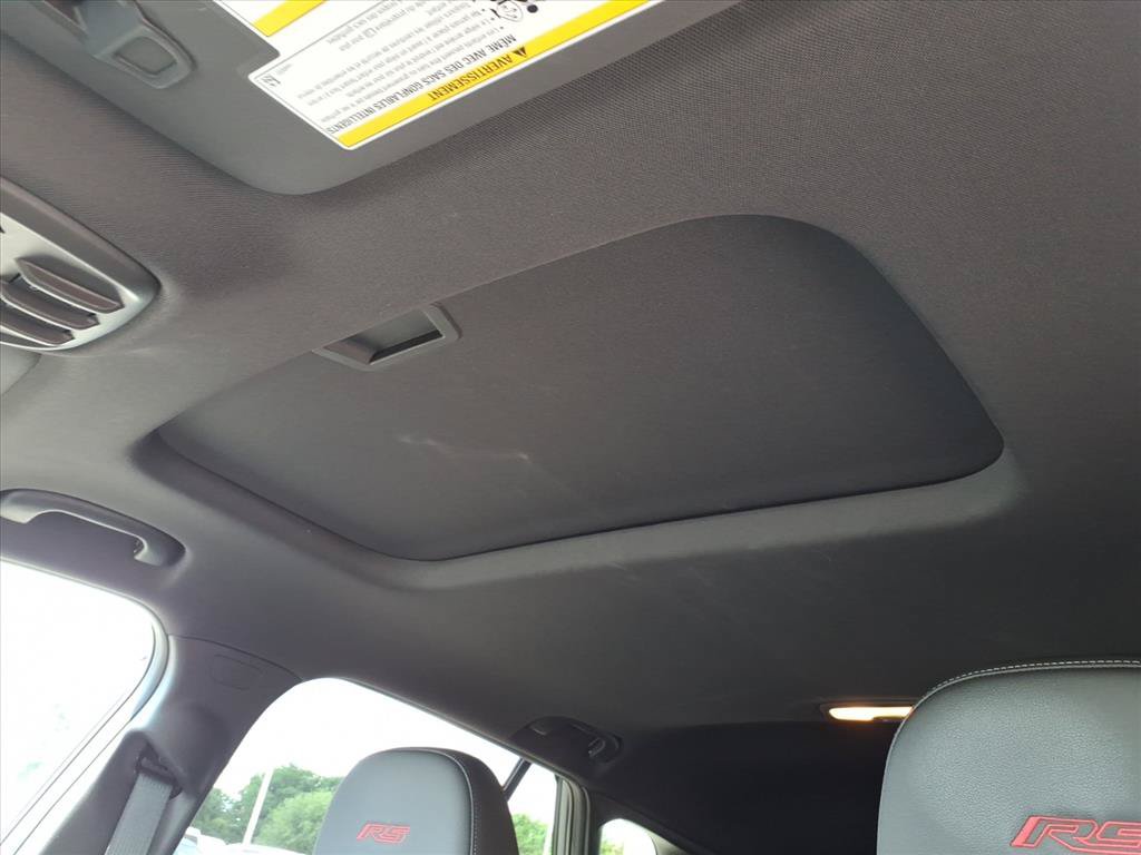 Used 2024 Chevrolet Trax RS w/ Sunroof Package FWD image 21