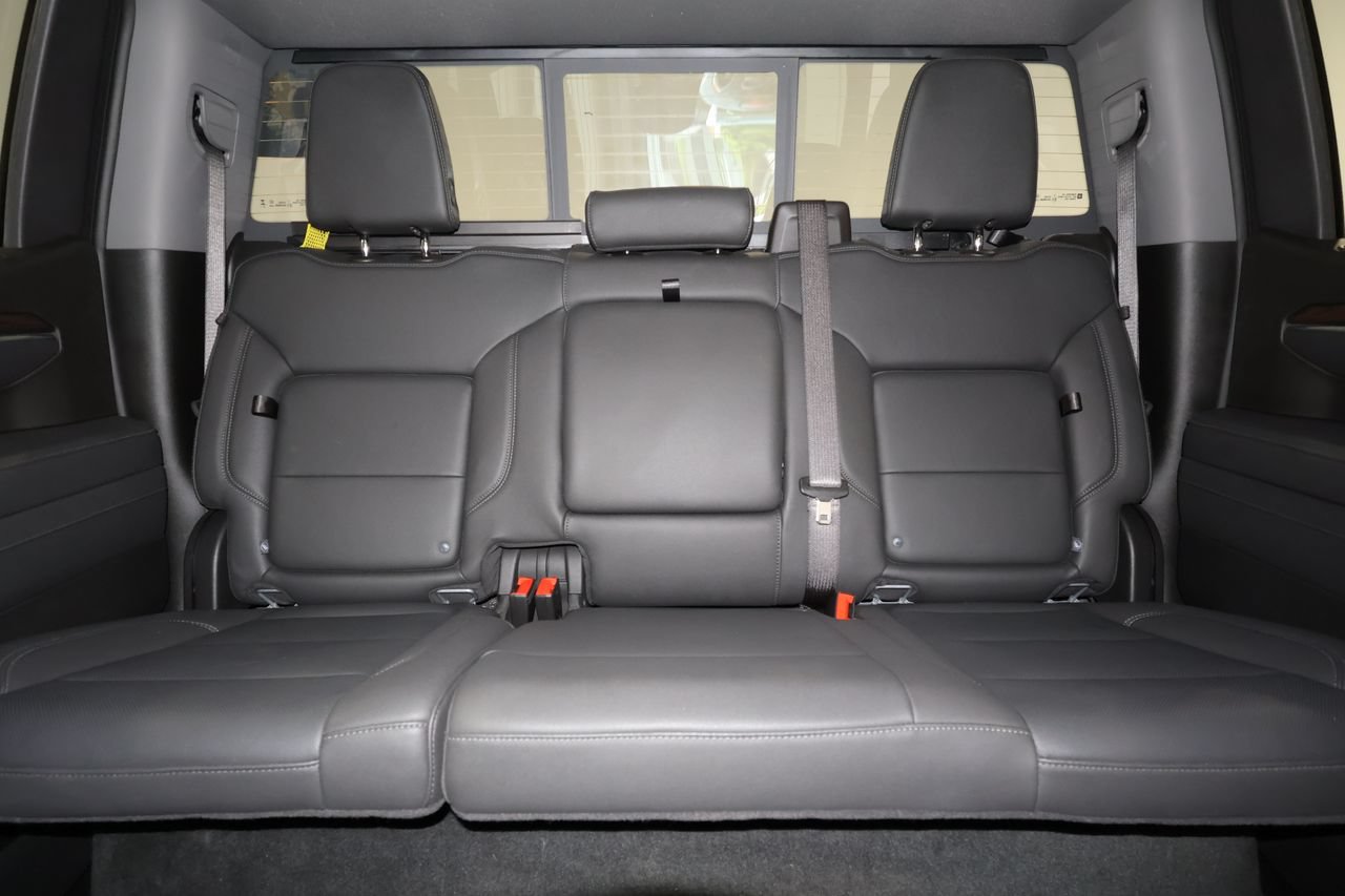 Used 2025 GMC Sierra 1500 SLT w/ SLT Premium Plus Package AWD/4WD image 32
