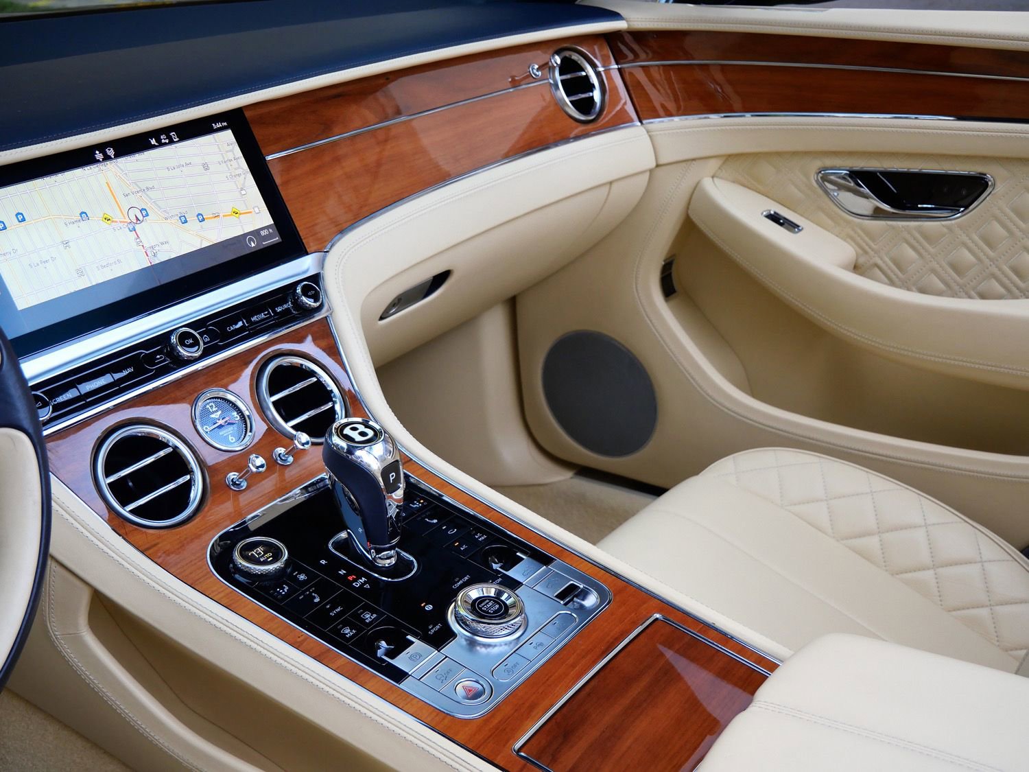 Used 2020 Bentley Continental GT image 16