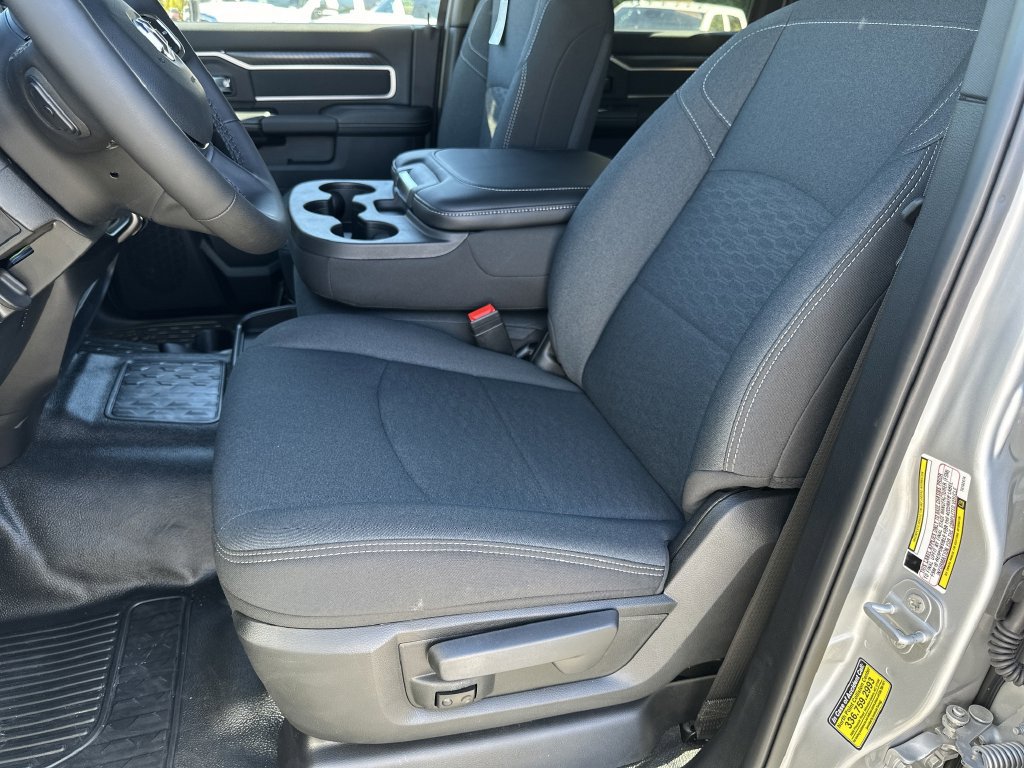 New 2026 RAM 4500 4x4 Crew Cab DRW image 14