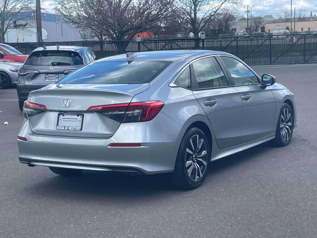 Used 2023 Honda Civic EX image 5