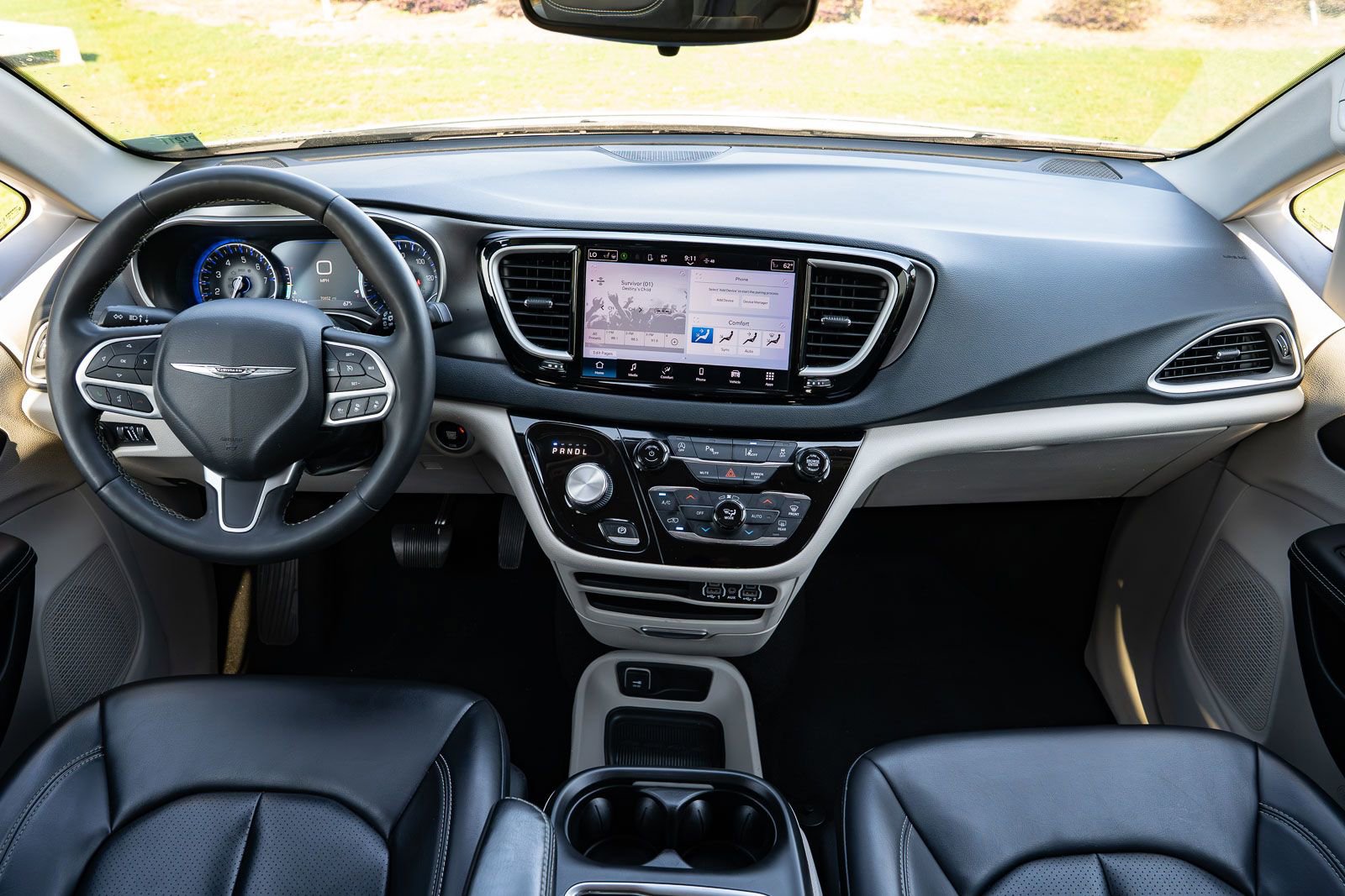 Used 2023 Chrysler Pacifica Touring-L image 23