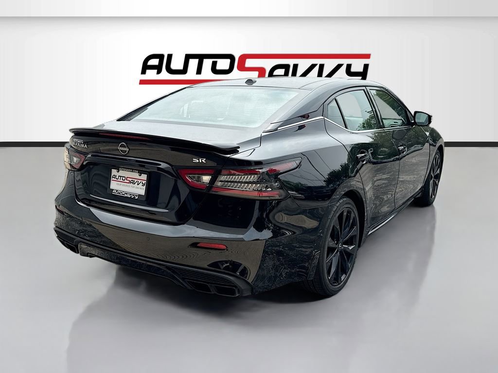 Used 2023 Nissan Maxima SR w/ Sport Mat Group FWD image 7
