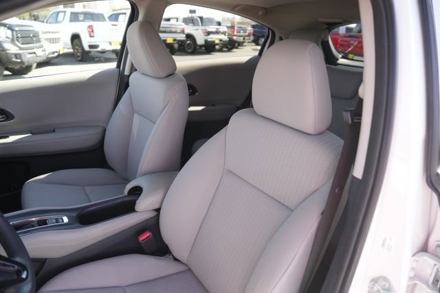 Used 2017 Honda HR-V EX image 10
