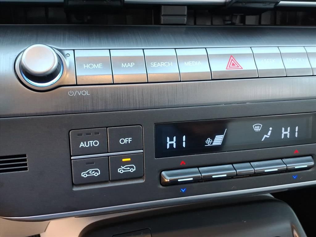 Used 2024 Hyundai Kona SEL w/ Convenience Package image 24